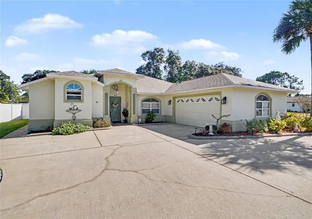 Photo 2 of Single family home for sale at 43 Folson Ln, Palm Coast, FL 32137 | MLS# FC321078 | Listing updated on 2026-10-23
