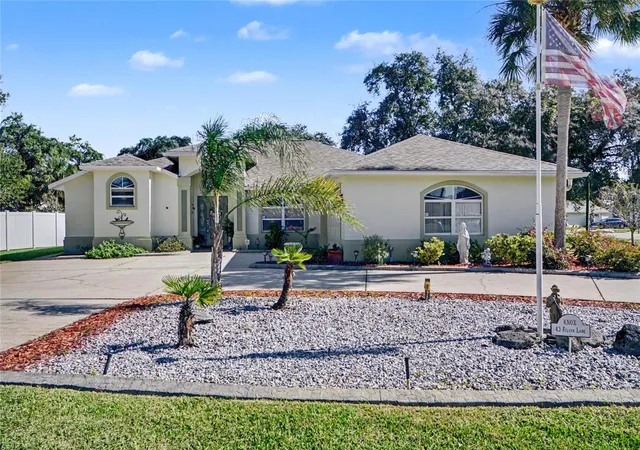 Photo 3 of Single family home for sale at 43 Folson Ln, Palm Coast, FL 32137 | MLS# FC321078 | Listing updated on 2026-10-23