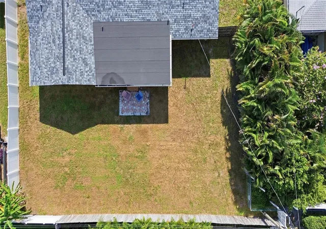Photo 4 of Single family home for sale at 1786 Coconut Dr, Venice, FL 34293 | MLS# A4704445 | Listing updated on 2026-09-01