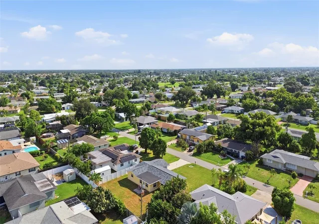 Photo 43 of Single family home for sale at 1786 Coconut Dr, Venice, FL 34293 | MLS# A4704445 | Listing updated on 2026-09-01