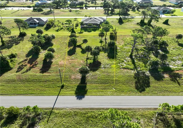 Photo 2 of Land for sale at 275 Rotonda Blvd S, Rotonda West, FL 33947 | MLS# D6148611 | Listing updated on 2026-09-01