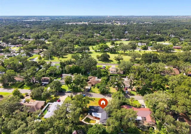Photo 3 of Single family home for sale at 6622 Glencoe Dr, Temple Terrace, FL 33617 | MLS# TB8543687 | Listing updated on 2026-10-15
