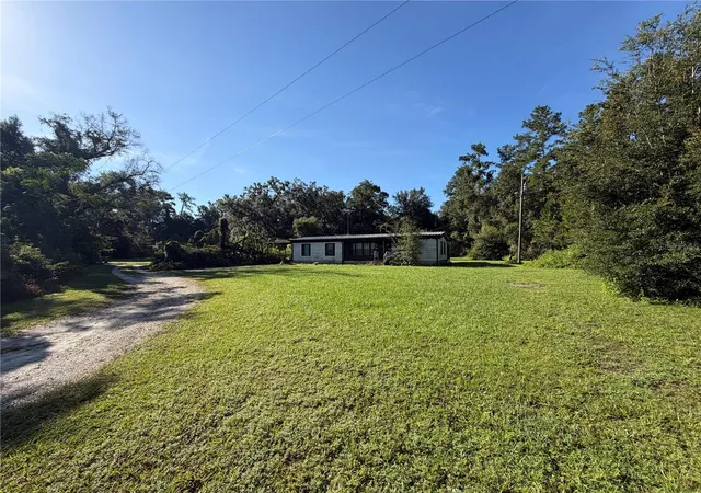 Photo 2 of Manufactured home for sale at 7331 Cornflower Rd, Brooksville, FL 34601 | MLS# TB8543690 | Listing updated on 2026-08-30