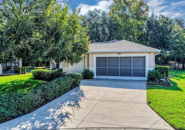 Photo 2 of Single family home for sale at 4958 Portsmouth St, Tavares, FL 32778 | MLS# V4950996 | Listing updated on 2026-10-07