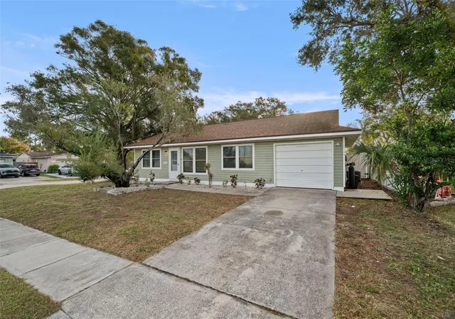 Single family home for sale at 6500 Briar Ridge Ct N, PINELLAS PARK, FL 33782 | MLS# TB8543698