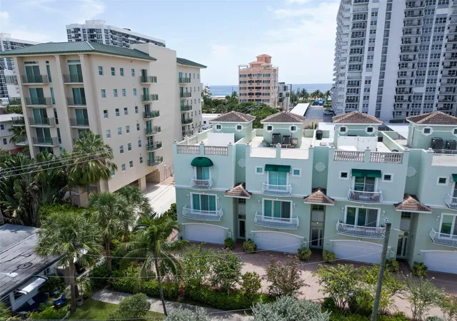 4th image of 430 Sunset Dr, Pompano Beach, FL 33062 | MLS# A4704450