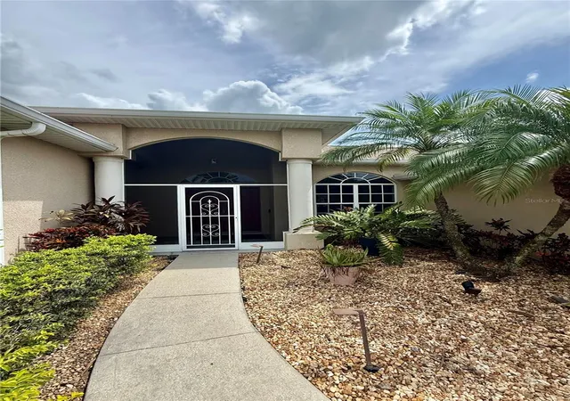 Photo 2 of Single family home for sale at 3735 Gaviota Dr, Ruskin, FL 33573 | MLS# TB8543700 | Listing updated on 2026-09-17