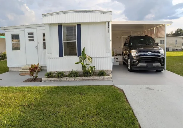 Manufactured home for sale at 39518 Sterling Dr, ZEPHYRHILLS, FL 33542 | MLS# A4704452