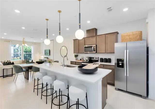 Photo 4 of Townhouse for sale at 11555 Harborview Street, Orlando, FL 32832 | MLS# O6437624 | Listing updated on 2026-08-30