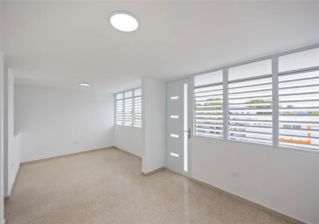Photo 4 of Single family home for sale at 53 Urb Miraflores #27, Bayamon, PR 00957 | MLS# PR9123785 | Listing updated on 2026-09-07