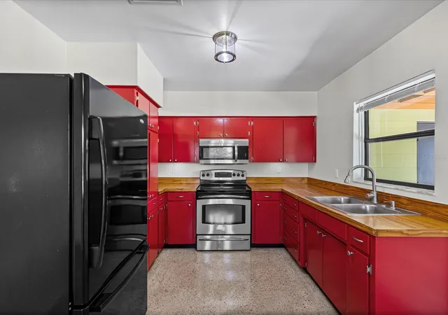 Photo 2 of Sale Pending at 7002 Thrasher Dr, Tampa, FL 33610 | MLS# TB8543735 | Listing updated on 2026-09-14