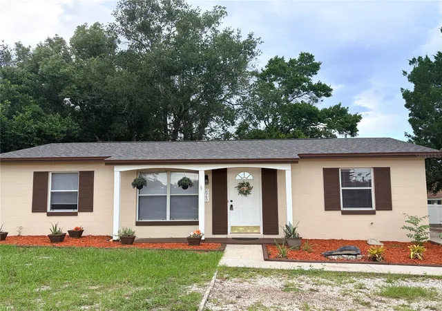 Photo 1 of Single family home for sale at 2942 Greynolds St, Deltona, FL 32738 | MLS# V4951002 | Listing updated on 2026-09-14