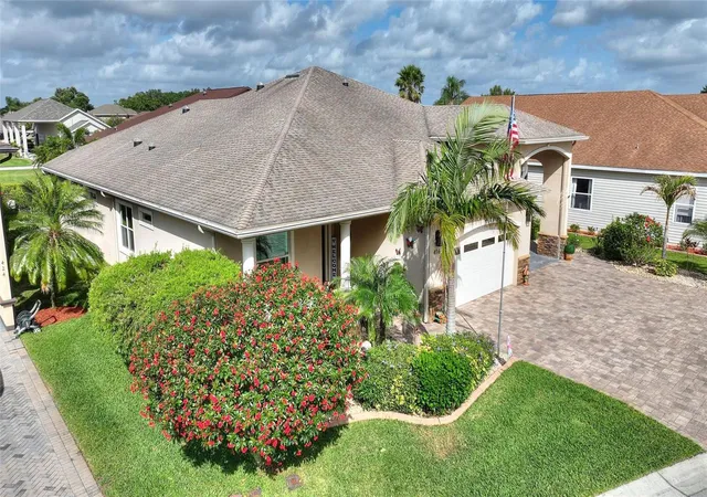 Photo 2 of Single family home for sale at 416 Motorcoach Dr S, Polk City, FL 33868 | MLS# L4964677 | Listing updated on 2026-09-25