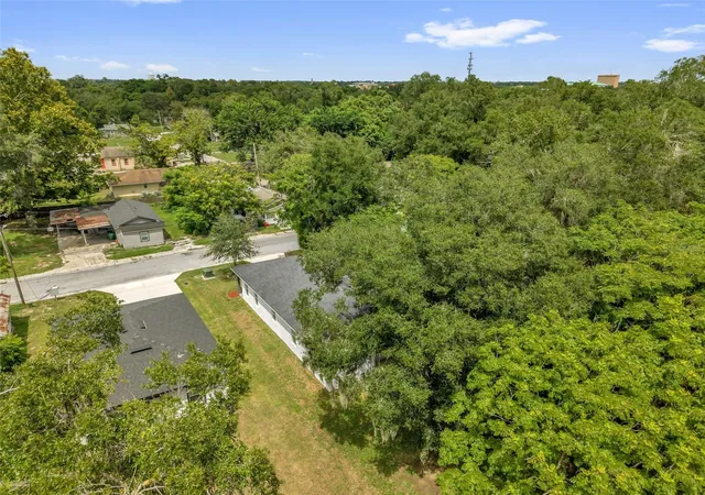 Photo 29 of Single family home for sale at 430 W Walts Ave, DELAND, FL 32720 | MLS# O6437646 | Listing updated on 2026-10-09