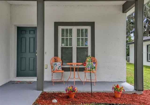 Photo 3 of Single family home for sale at 430 W Walts Ave, Deland, FL 32720 | MLS# O6437646 | Listing updated on 2026-10-09
