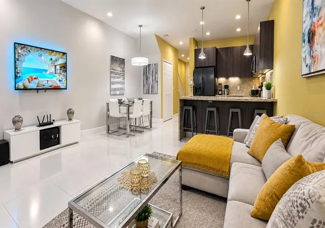 Photo 4 of Townhouse for sale at 1532 Retreat Cir, Clermont, FL 34714 | MLS# O6437648 | Listing updated on 2026-10-06