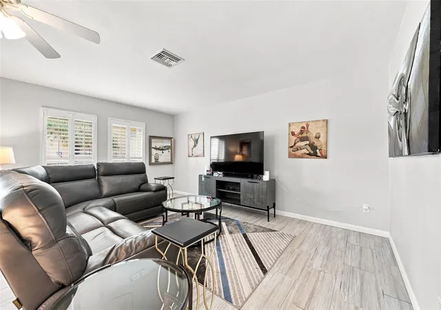 Photo 4 of Single family home for sale at 28 Wall Ter, Redington Shores, FL 33708 | MLS# TB8543749 | Listing updated on 2026-09-15