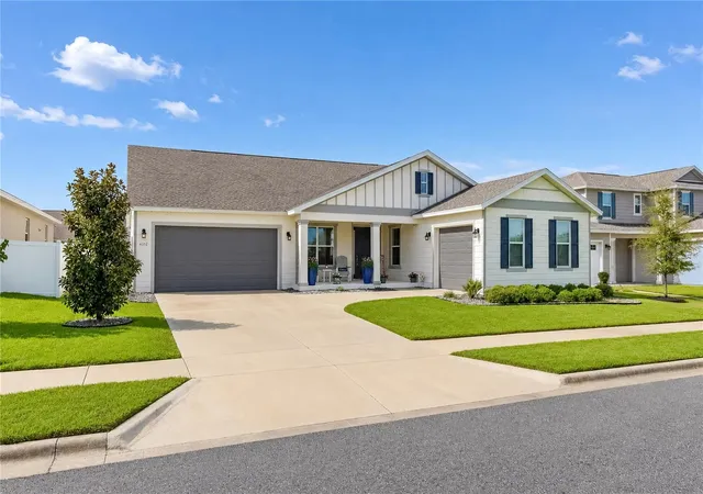 Photo 1 of Single family home for sale at 6352 Sw 71st Terrace Rd, Ocala, FL 34474 | MLS# OM731357 | Listing updated on 2026-09-17