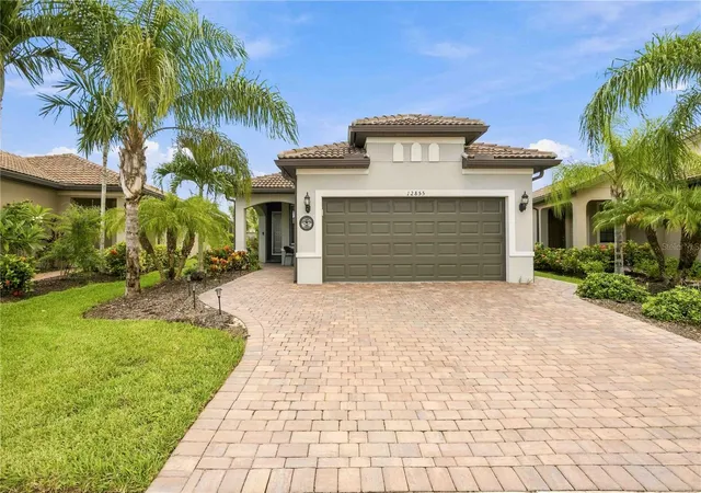 Photo 1 of Single family home for sale at 12855 Oriago St, Venice, FL 34293 | MLS# N6145546 | Listing updated on 2026-09-26