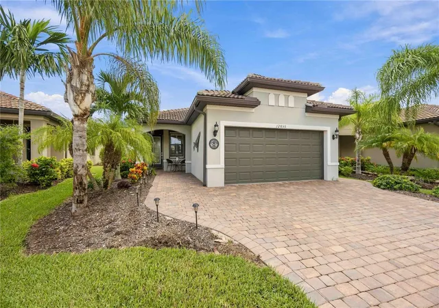 Photo 2 of Single family home for sale at 12855 Oriago St, Venice, FL 34293 | MLS# N6145546 | Listing updated on 2026-09-26