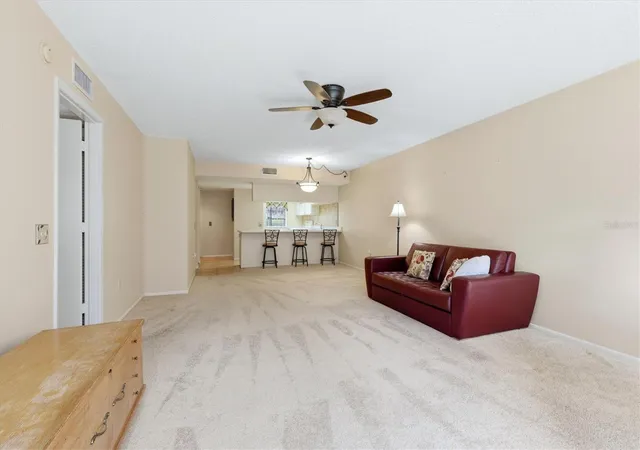 Listing Photo 5 - Condo for sale in building located at 3365 Cross Creek Dr, County, FL 34231 - Unit #3365