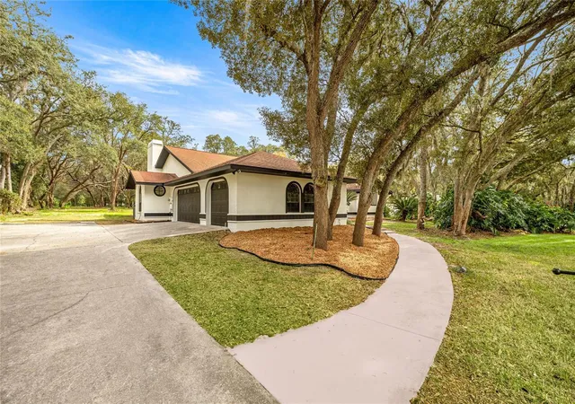 Photo 3 of Single family home for sale at 375 N Highview Ave, Hernando, FL 34442 | MLS# G5117168 | Listing updated on 2026-09-25