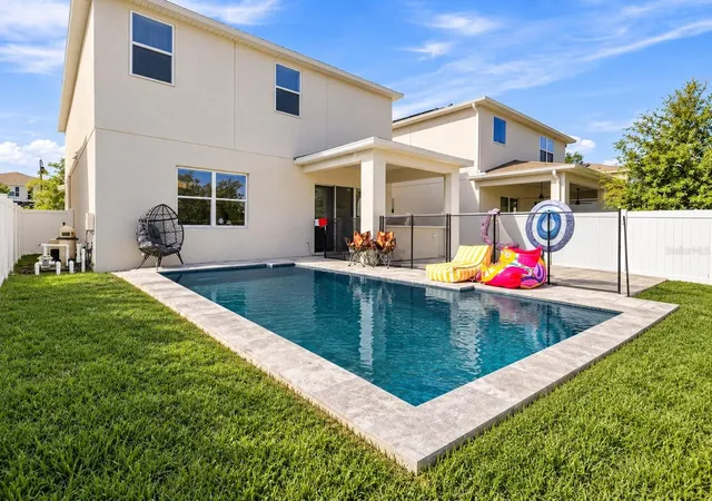 Photo 2 of Single family home for sale at 2349 Emerald Springs Dr, Apopka, FL 32712 | MLS# O6437663 | Listing updated on 2026-09-27