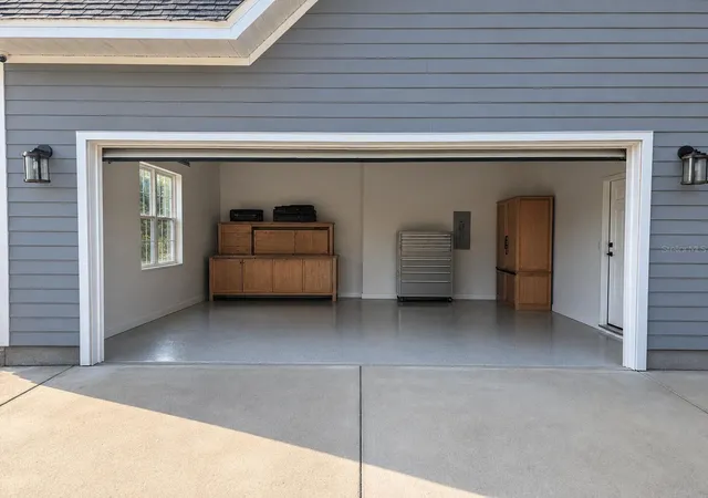 Photo 2 of Single family home for sale at 841 Nw 4Th Ave, Williston, FL 32696 | MLS# O6437664 | Listing updated on 2026-08-31