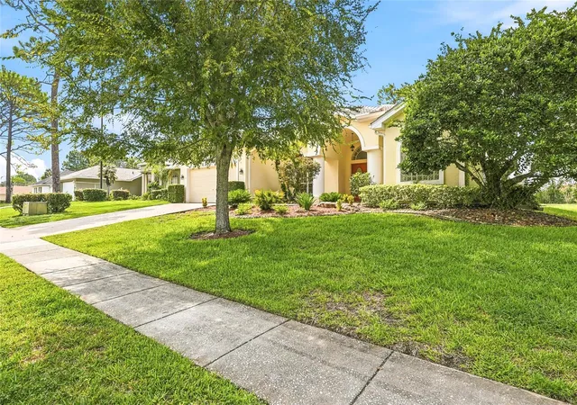 Photo 4 of Single family home for sale at 5326 Legend Hills Ln, Spring Hill, FL 34609 | MLS# TB8543782 | Listing updated on 2026-08-31
