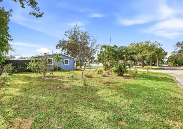 36th image of 4095 Locust St Ne, Saint Petersburg, FL 33703 | MLS# TB8543786