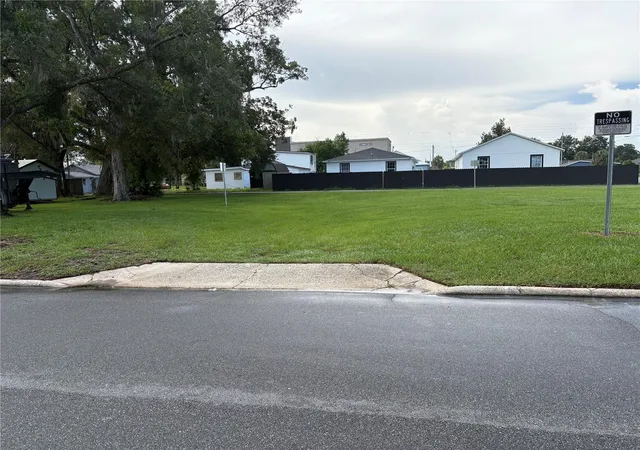 Photo 1 of Land for sale at 210 W 7th Street, Lakeland, FL 33805 | MLS# S5156605 | Listing updated on 2026-09-01