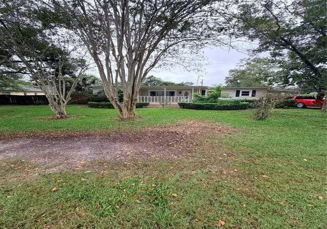 Photo 3 of Single family home for sale at 2626 Florence St, Orlando, FL 32818 | MLS# O6437678 | Listing updated on 2026-10-21