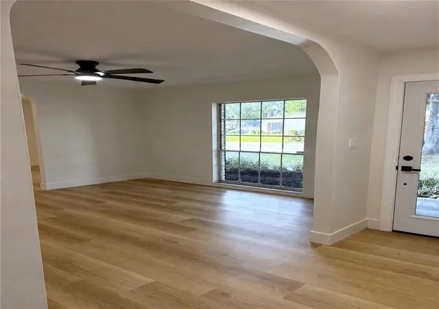 Photo 3 of Single family home for sale at 13808 Cherry Brk Ln, Tampa, FL 33618 | MLS# TB8543789 | Listing updated on 2026-10-07