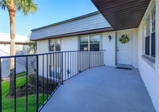 Photo 2 of Sale Pending at 122 Windtree Ln #O, Winter Garden, FL 34787 | MLS# G5117173 | Listing updated on 2026-09-02