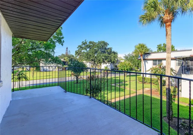 Photo 3 of Sale Pending at 122 Windtree Ln #O, Winter Garden, FL 34787 | MLS# G5117173 | Listing updated on 2026-09-02