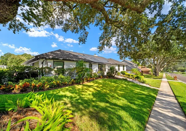 Photo 3 of Single family home for sale at 2709 Fairway View Dr, Valrico, FL 33596 | MLS# TB8543797 | Listing updated on 2026-10-10