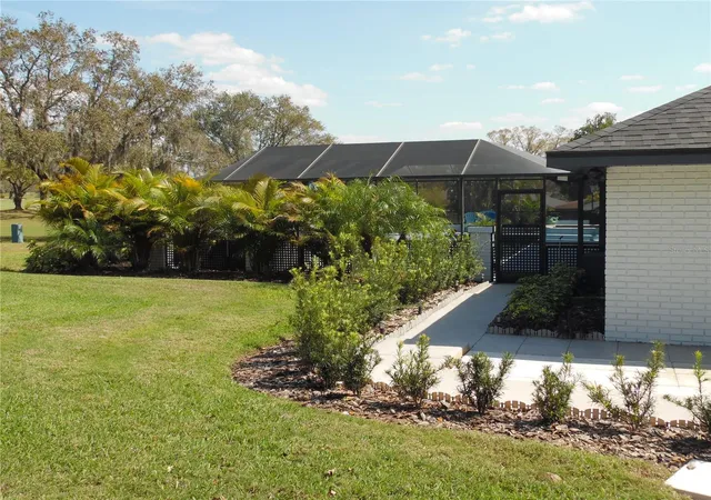 Photo 4 of Single family home for sale at 2709 Fairway View Dr, Valrico, FL 33596 | MLS# TB8543797 | Listing updated on 2026-10-03