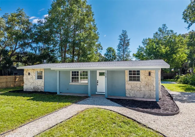 Photo 1 of Single family home for sale at 639 Hand Ave, Sarasota, FL 34232 | MLS# A4704498 | Listing updated on 2026-08-30