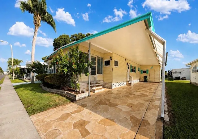 Photo 4 of Manufactured home for sale at 1100 Belcher Rd S #304, Largo, FL 33771 | MLS# TB8543802 | Listing updated on 2026-09-16