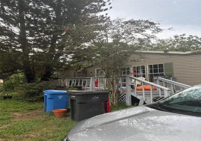 Photo 2 of Sale Pending at 216 W Empire Dr, Brandon, FL 33510 | MLS# TB8543807 | Listing updated on 2026-09-03