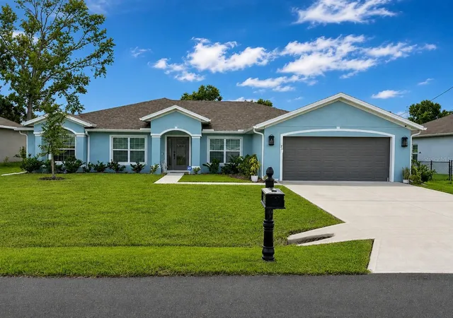 Photo 1 of Single family home for sale at 21 Wood Clift Ln, Palm Coast, FL 32164 | MLS# FC321084 | Listing updated on 2026-09-07