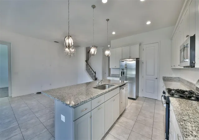 Photo 5 of Single family home for sale at 9152 Olmo Ct, Davenport, FL 33897 | MLS# O6437700 | Listing updated on 2026-08-31