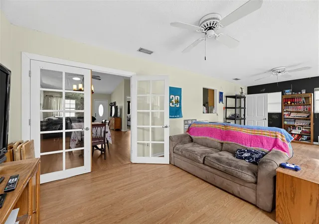 Photo 4 of Single family home for sale at 5 Banner Ln, Palm Coast, FL 32135 | MLS# FC321085 | Listing updated on 2026-10-28