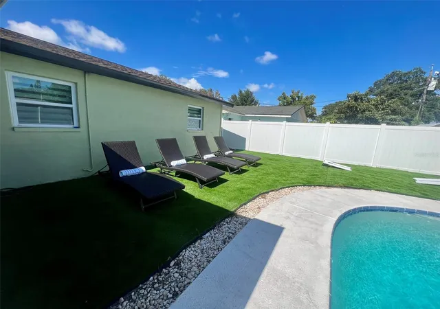 5th image of 1443 Jeffords St, Clearwater, FL 33756 | MLS# TB8543814