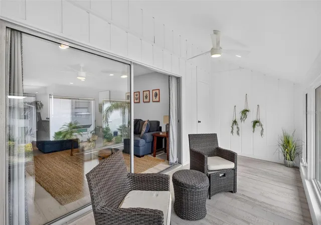 Photo 4 of Condo for sale at 1130 W Peppertree Ln #118, Sarasota, FL 34242 | MLS# A4704502 | Listing updated on 2026-10-11