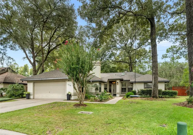 Photo 1 of Single family home for sale at 908 Sw 82nd Terrace, Gainesville, FL 32607 | MLS# GC543113 | Listing updated on 2026-09-27