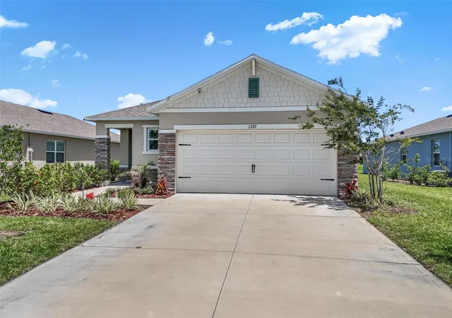 Photo 2 of Single family home for sale at 1337 Cork Dr, Ormond Beach, FL 32174 | MLS# FC321086 | Listing updated on 2026-09-01