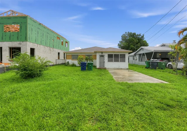 Single family home for sale at 3913 W Cass St, TAMPA, FL 33609 | MLS# A4704507