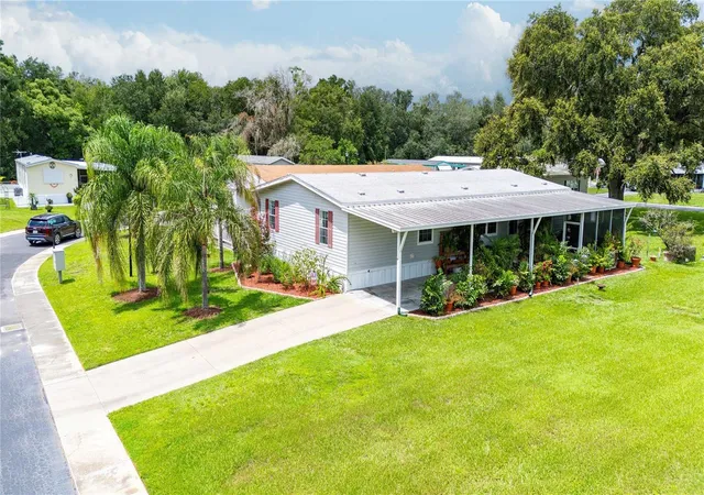 Photo 2 of Manufactured home for sale at 38417 Monet Dr, Zephyrhills, FL 33540 | MLS# TB8543827 | Listing updated on 2026-08-31