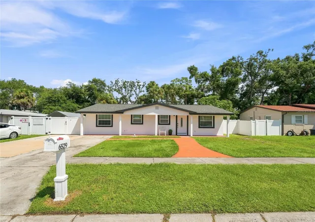 Photo 1 of Single family home for sale at 6529 La Mesa Cir, Tampa, FL 33634 | MLS# TB8543830 | Listing updated on 2026-09-20